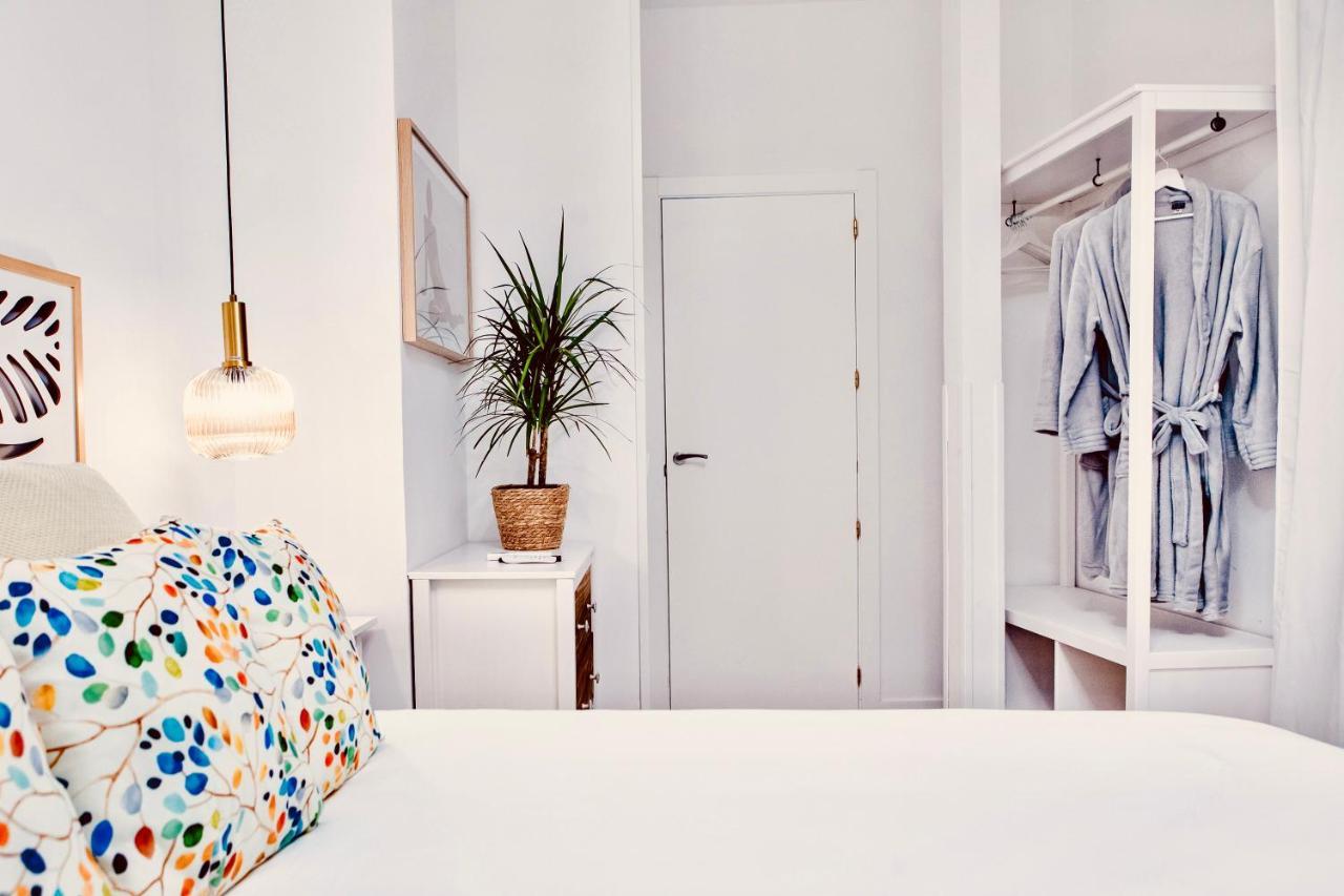 Calle Rodas 3 Central 5 Stars Apartment In Madrid For 6 People Buitenkant foto